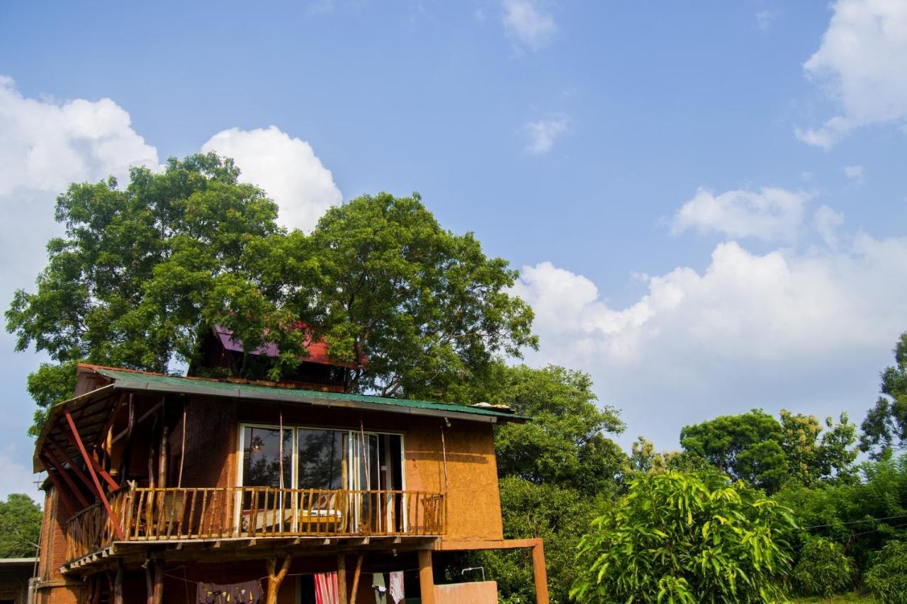 Anushka Nera Nature House 锡吉里亚 客房 照片